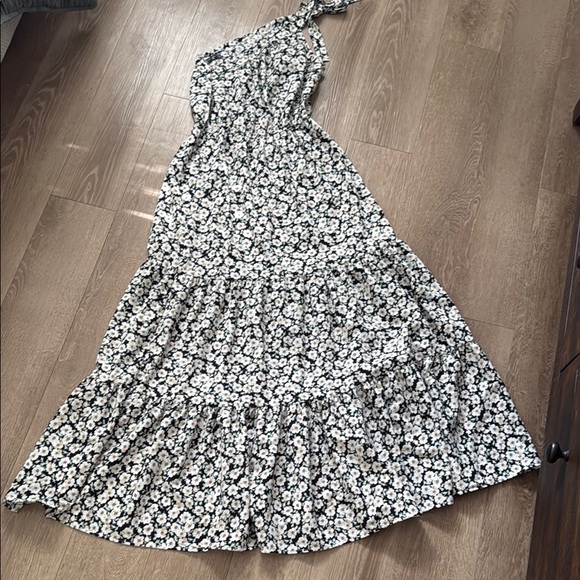PrettyGarden Dresses & Skirts - Black and White One Shoulder Long Sleeve Maxi Dress